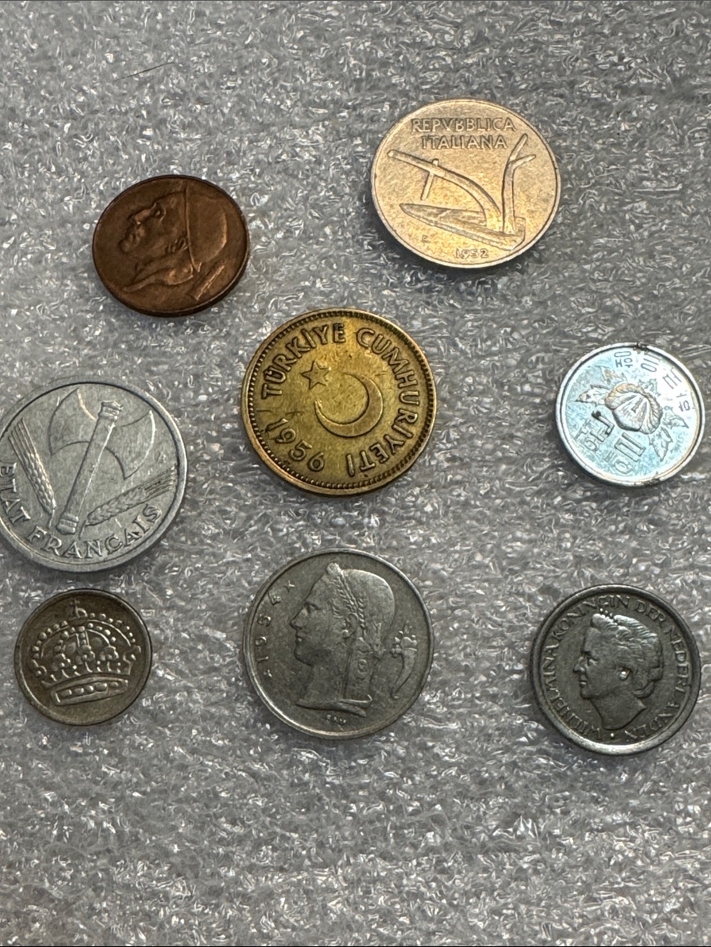 Vintage Mixed Metal Coin Collector Lot - Gold & Silver Tones Dates- 1942-1969